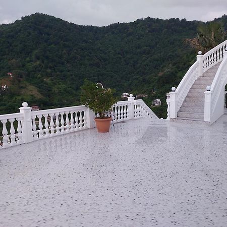 Zura Palace Kwariati Exterior foto