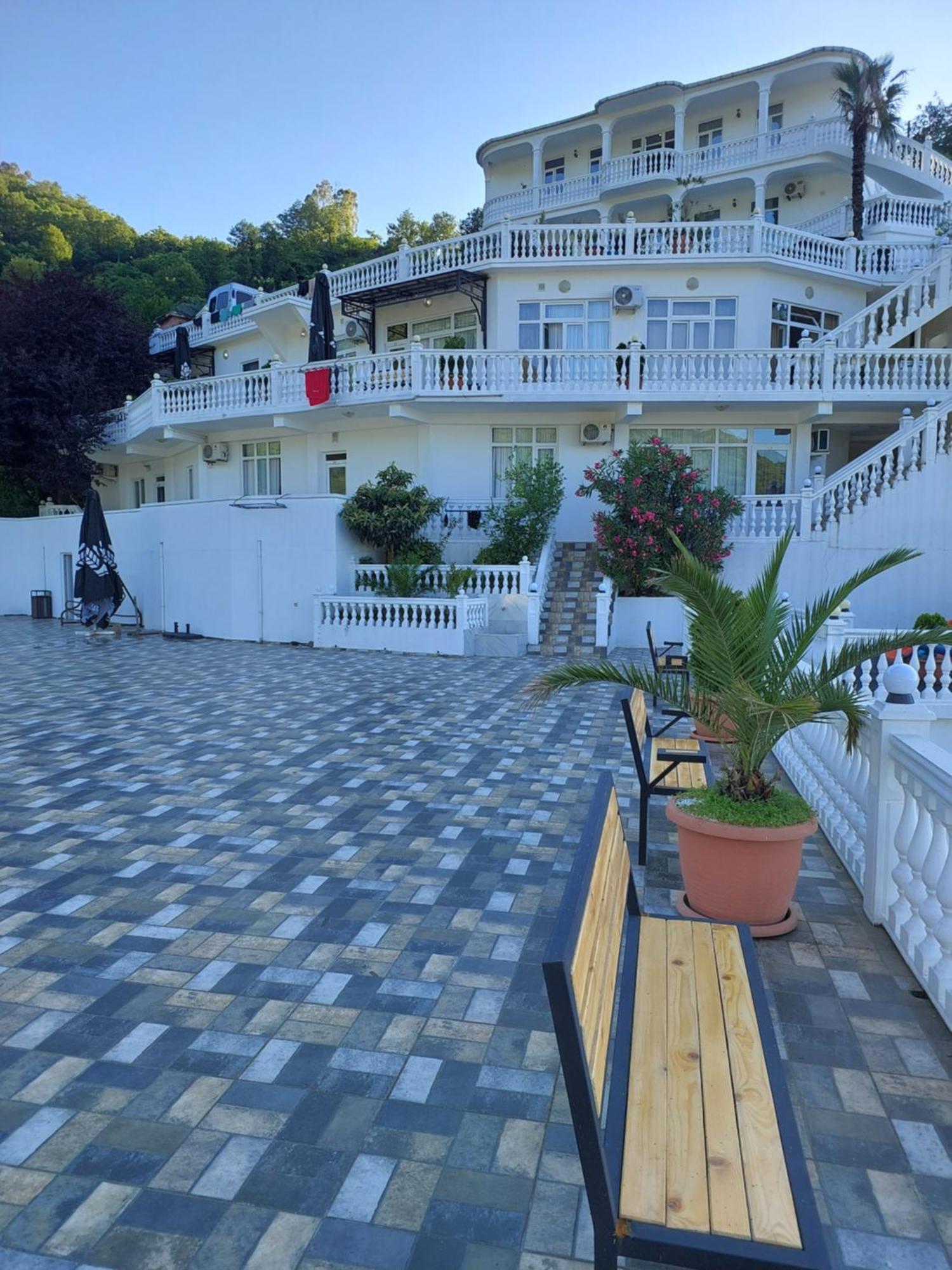 Zura Palace Kwariati Exterior foto